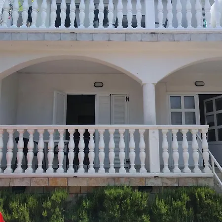 Bosi I Goli Апартаменты Стариград-Пакленица