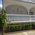 Bosi I Goli