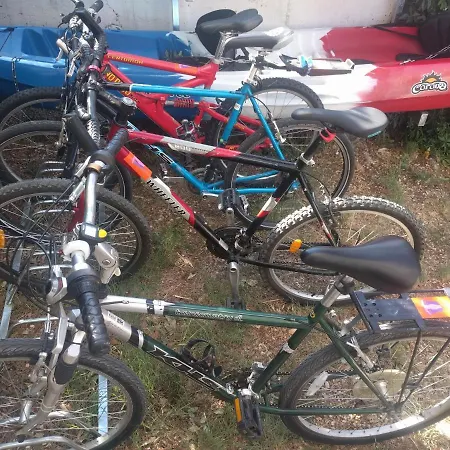 Bosi I Goli Apartmán Starigrad Paklenica