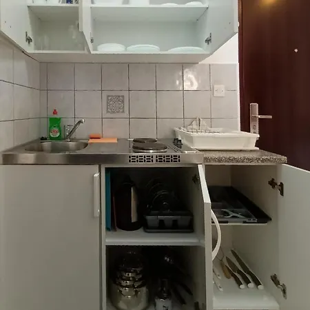 Bosi I Goli Apartmán Starigrad Paklenica